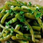 SAUTE D'HARICOTS VERTS A L'AIL